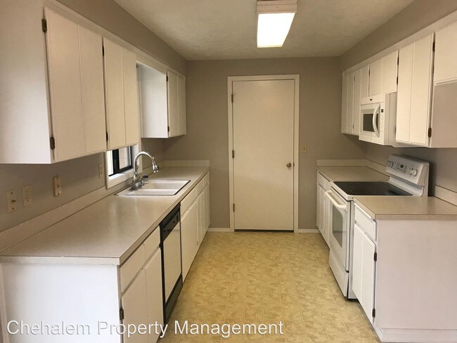 Building Photo - 2 br, 1 bath Apartment - 1705 Aldersgate Ln.
