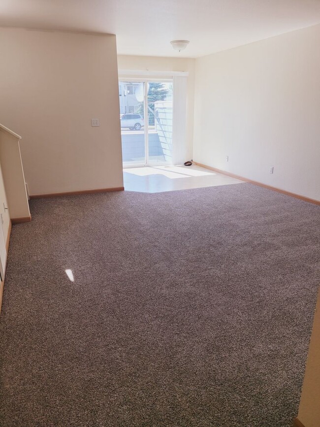 Foto del edificio - 2 Bedroom With Garage