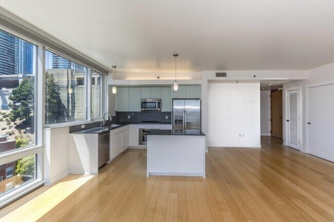 Foto del edificio - 2 bedroom in San Francisco CA 94105