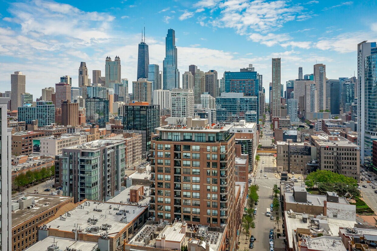 Foto principal - 400 W Ontario St