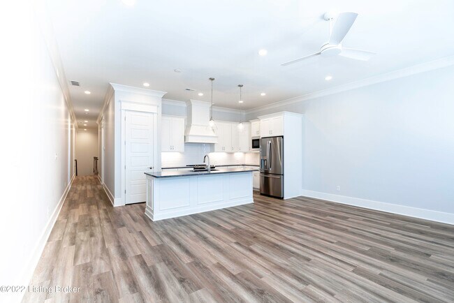 Building Photo - 12111 River Beauty Loop