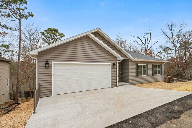 Foto del edificio - Brand New Custom Built Home - $250 off fir...