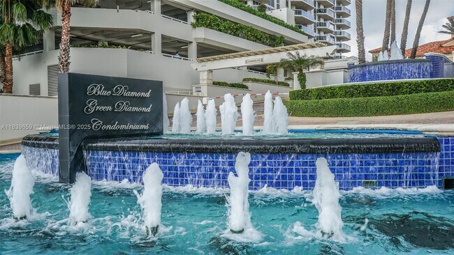 Foto del edificio - 4779 Collins Ave