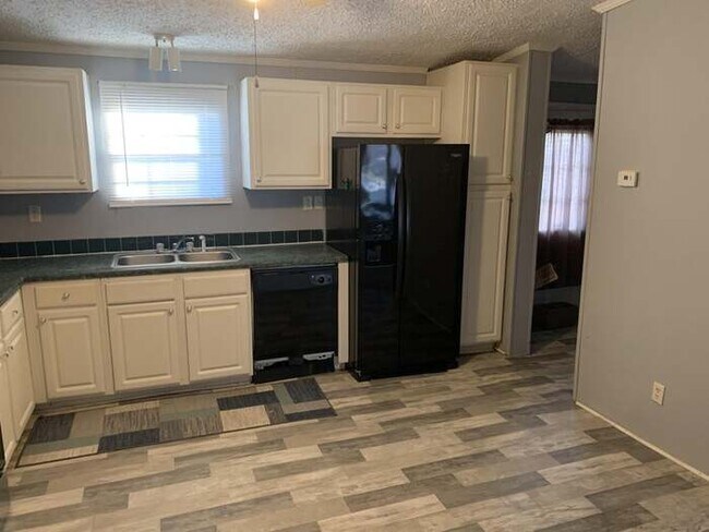 Foto del edificio - 2525 Waterfront Dr