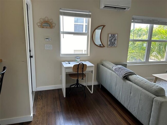Foto del edificio - 1501 SE 2nd Ct