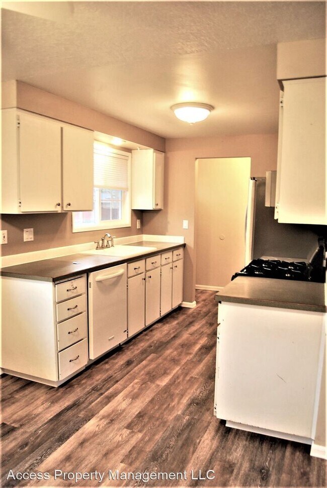 Foto del edificio - 3 br, 2 bath House - 413 E Oxford St