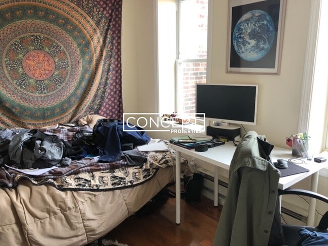 Building Photo - 37 Cooper St