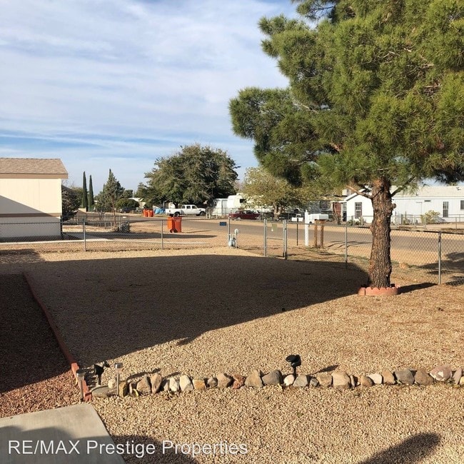 Building Photo - 1 br, 1 bath House - 4749 North Sierra