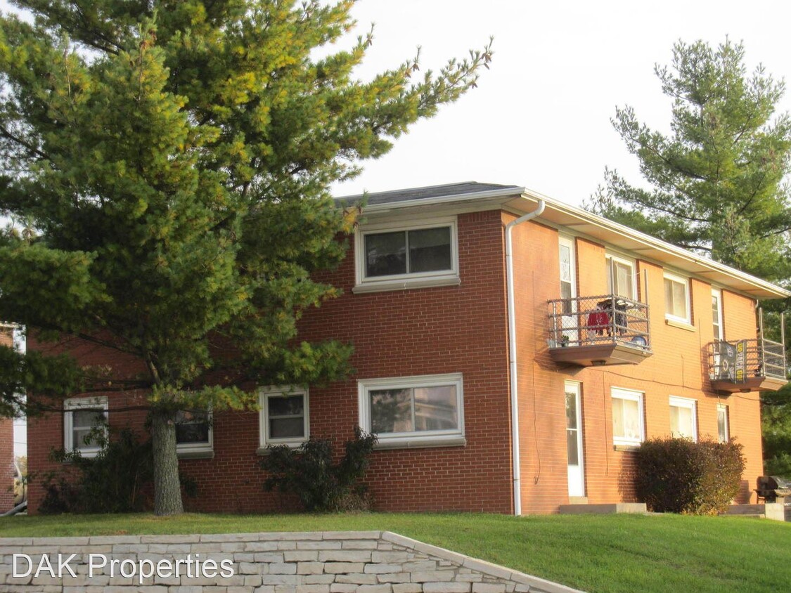 Primary Photo - N87W16564-W16564 Appleton Ave