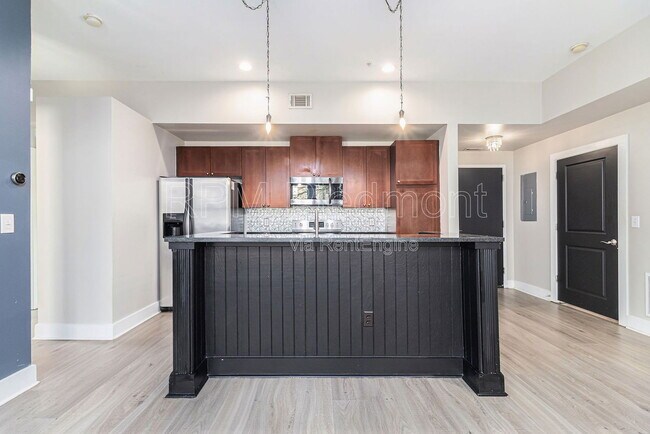 Foto del edificio - 925 Garrett St