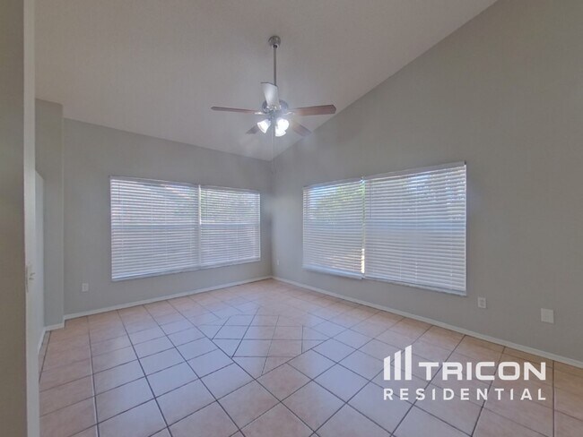 Foto del edificio - 11338 Cypress Leaf Dr