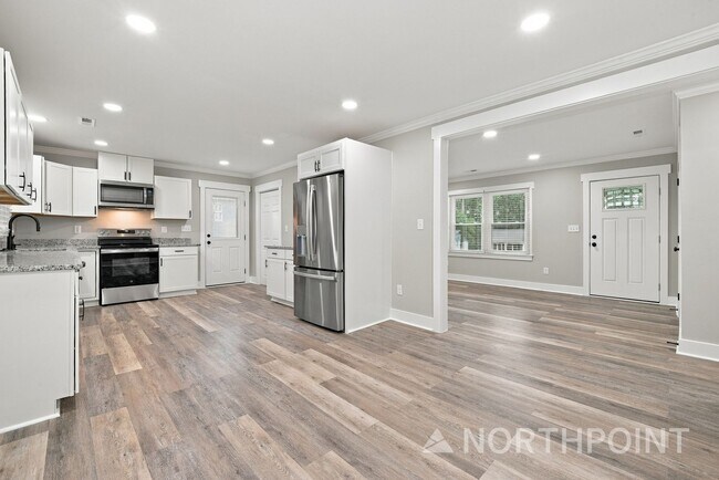 Foto del edificio - 7124 Sherbourne Dr