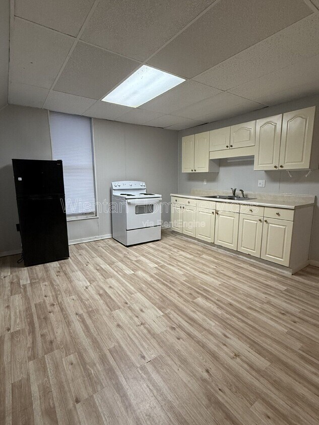 Foto principal - 429 N 8th St