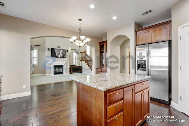 Building Photo - 308 Cantada Ct