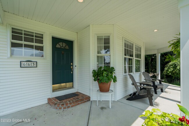 Foto del edificio - 663 Crescent Ave