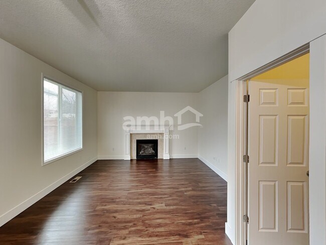 Building Photo - 5431 J Street