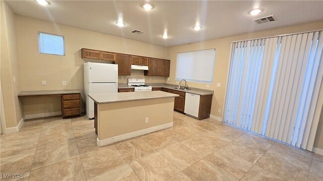 Foto del edificio - 6743 Winding Wood St