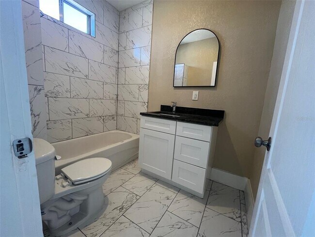 Foto del edificio - 2702 N Florida Ave