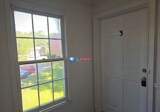 Building Photo - 493 Stone Mountain St