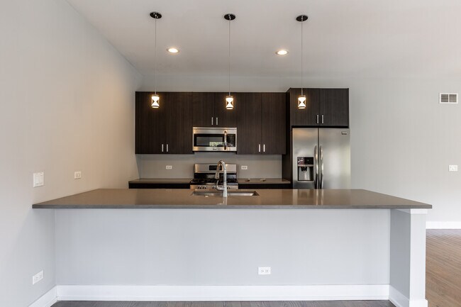 Foto del edificio - 2349 N Lister Ave