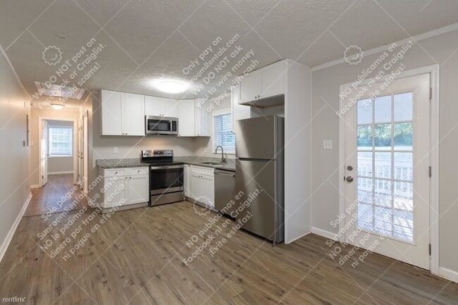Building Photo - 3 br, 2 bath House - 55 Sears Rd