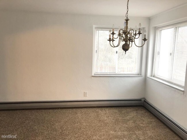 Foto del edificio - 2805 Custer Ave