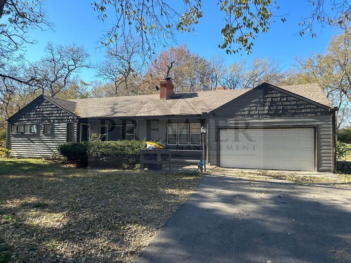 Foto principal - 10100 Blue Ridge Blvd