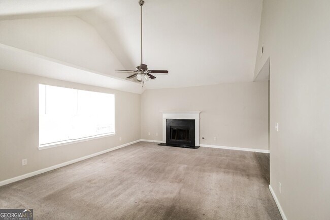 Foto del edificio - 4240 Ward Bluff Dr