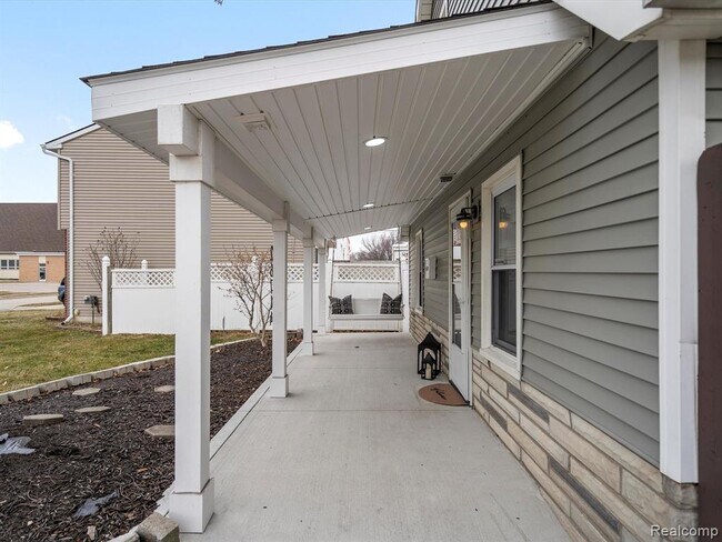 Building Photo - 26714 Townley St