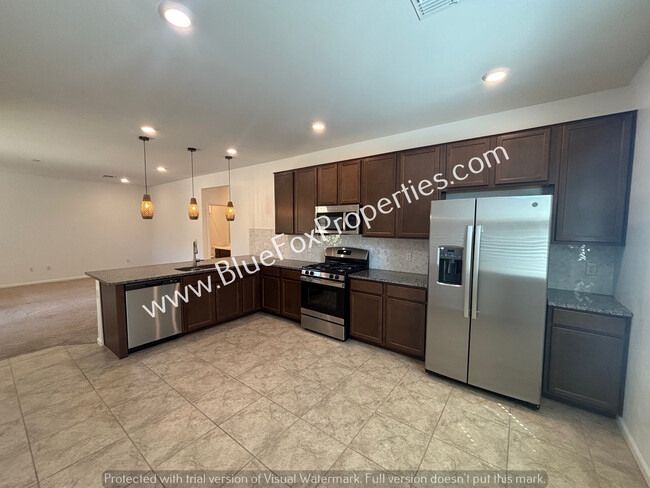 Foto del edificio - 7095 W Jadewood Ln