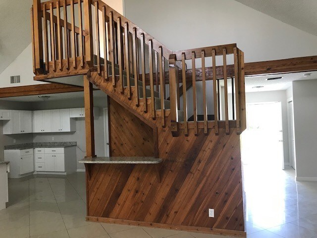 Building Photo - 1681 Treehaven Ct