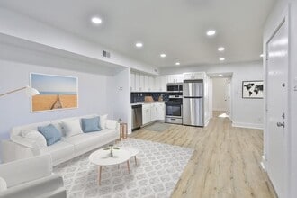 Building Photo - Stone Hill Apartments