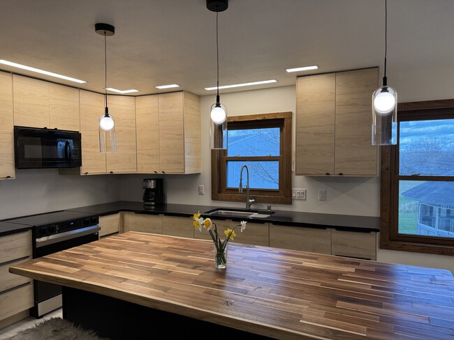 Foto del edificio - W148N12470 Pleasant View Dr