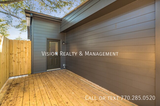 Building Photo - 3BD/2BA Contemporary Home Bremen