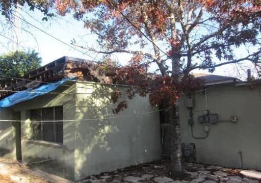 Building Photo - 775 Linda Lou Dr