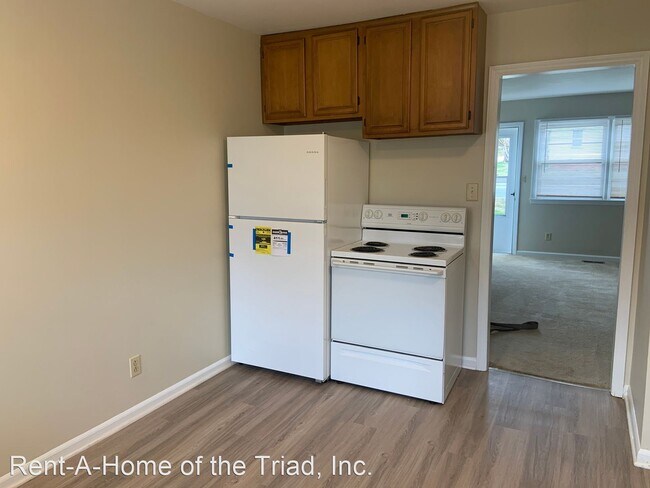 Foto del edificio - 2 br, 1 bath House - 2307 Yanceyville Stre...
