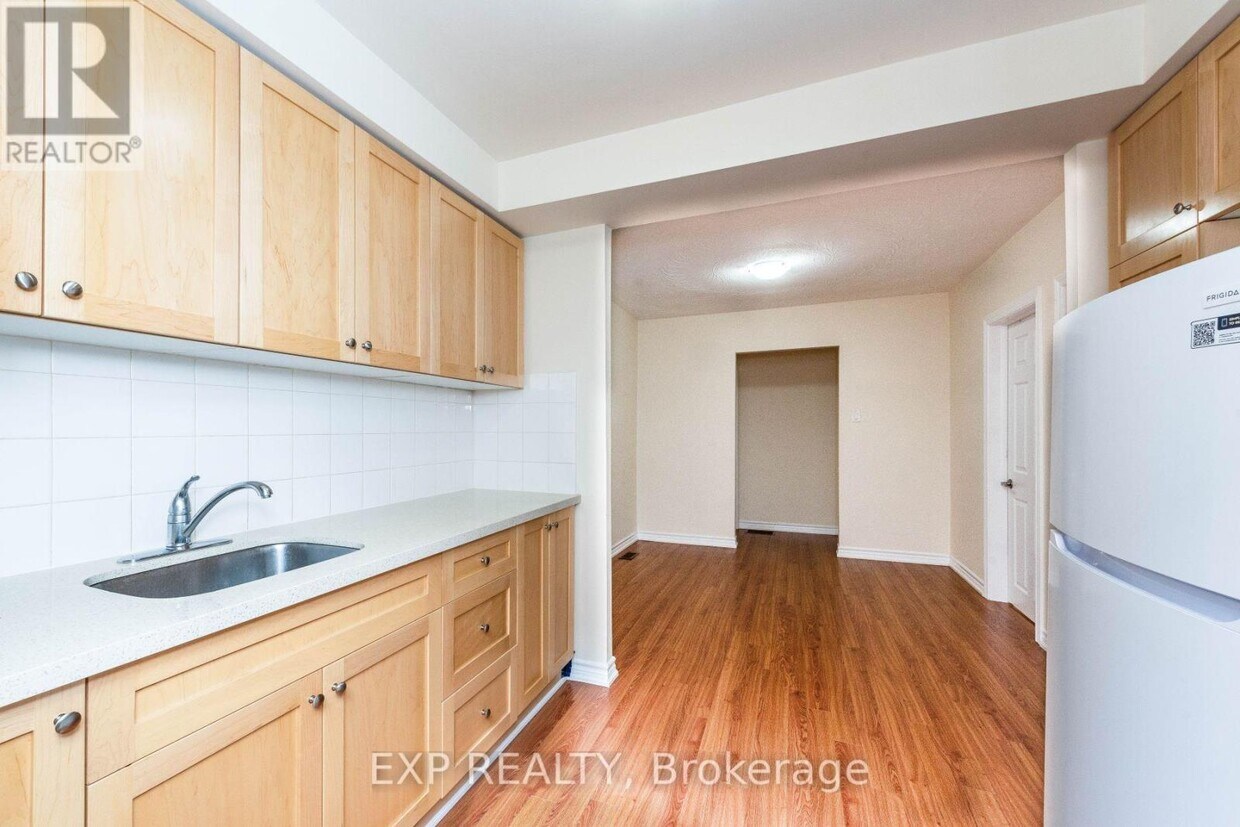 Photo principale - 86-86 Caledonia Rd