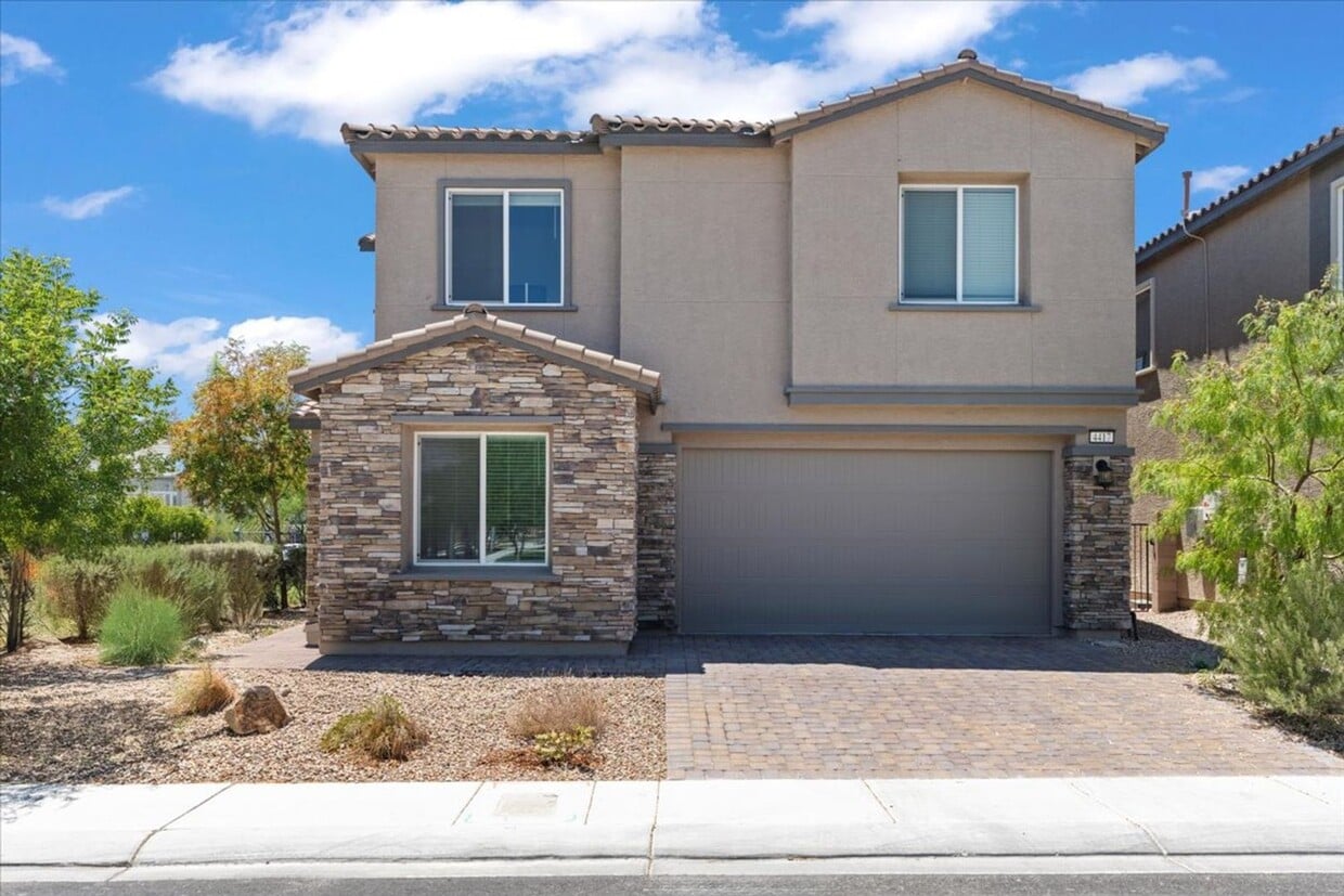 Primary Photo - Spacious 5-bedroom home in gated community