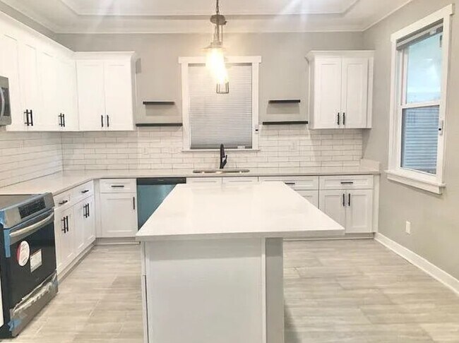 Cocina - 3394 Spottswood Ave