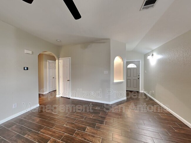 Building Photo - 12027 Mill Love