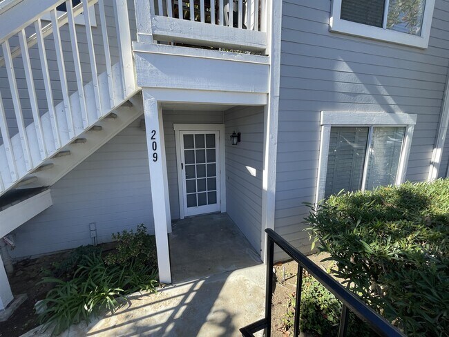 Building Photo - 209 Mangano Cir
