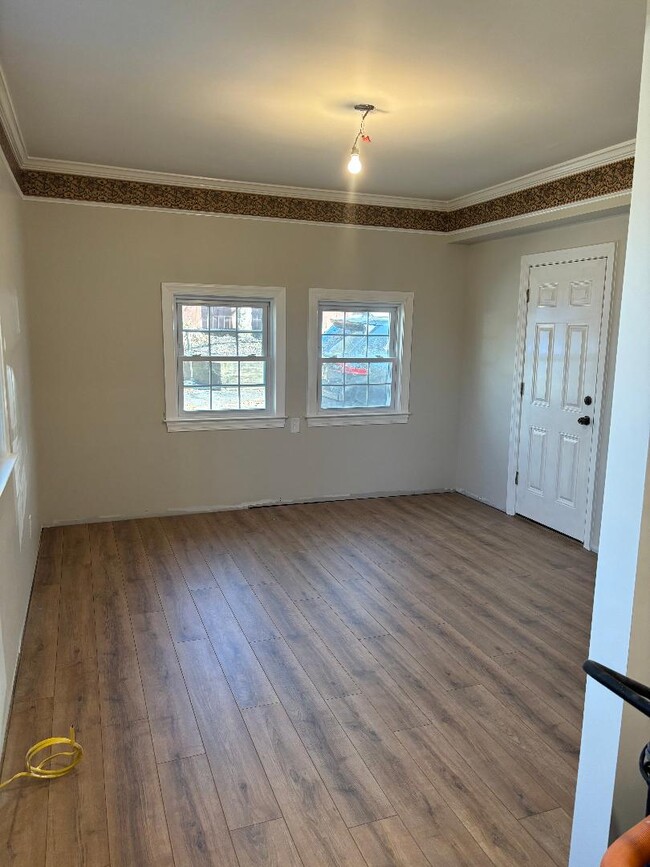 Building Photo - 2721 Omisol Rd