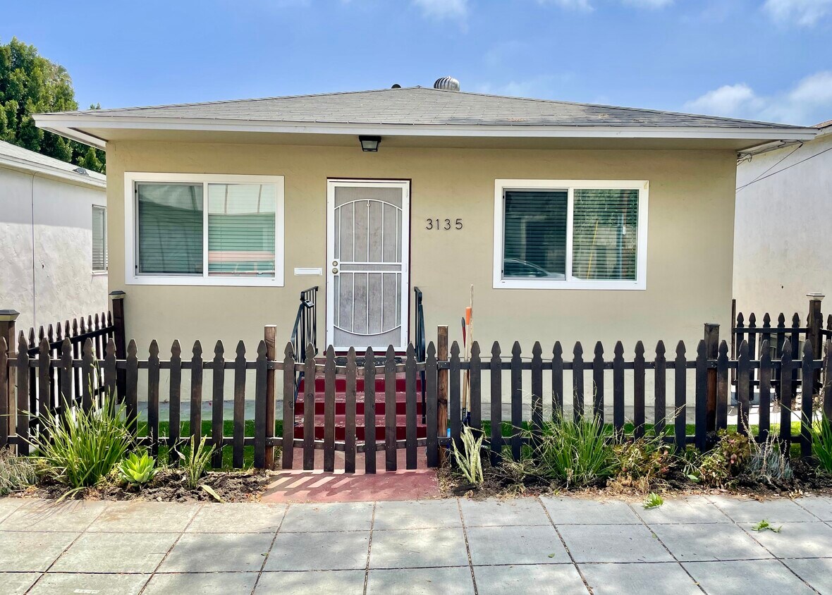 Primary Photo - 3135 Boundary St