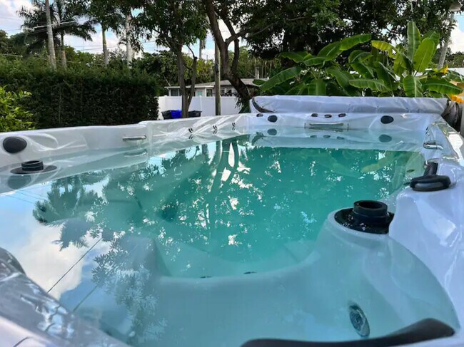 swim spa - 1406 Coolidge St