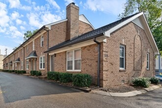 Building Photo - 3315 Fairmont Dr