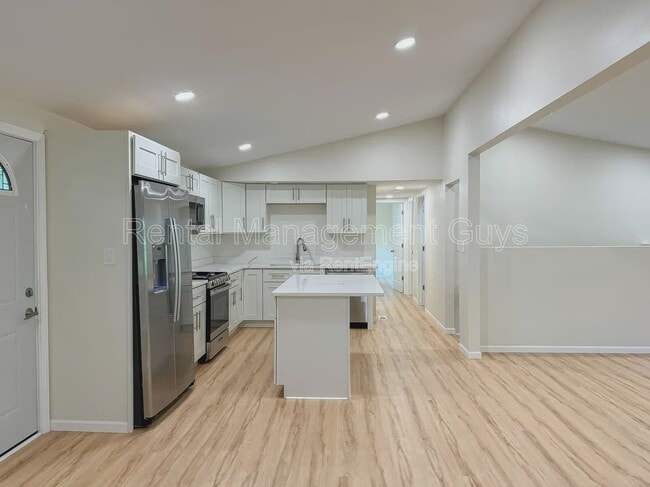 Foto del edificio - 835 Minnesota Ln