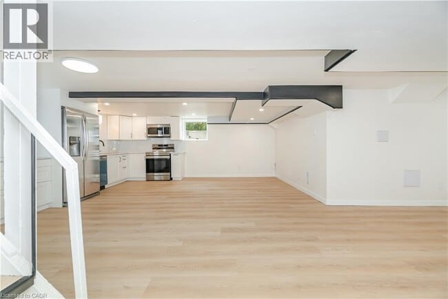 Building Photo - 214 Forest Hill Dr