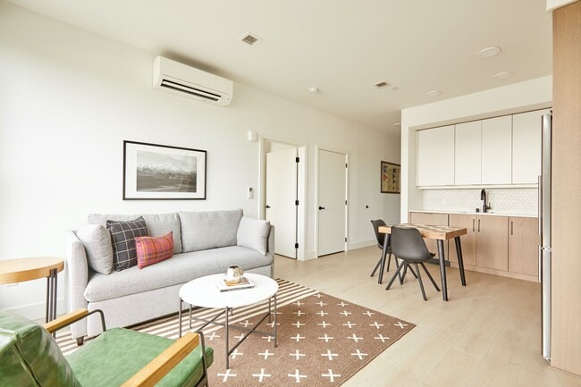 Building Photo - Solis Apartments