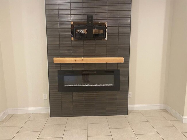 Building Photo - 21803 Crystal Way