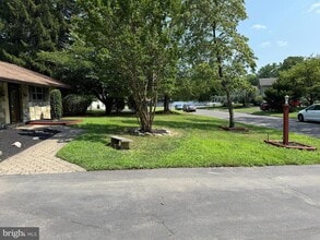 Building Photo - 123 Pearl Dr